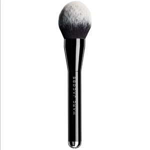 Marc Jacobs bronzer brush #12